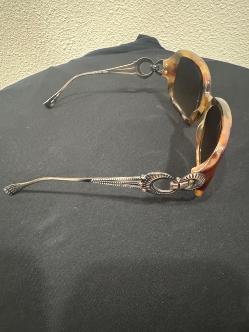 Tortoiseshell Round Women's Sunglasses with Decorative Silver Temples